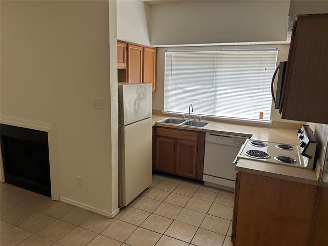 Building Photo - 9747 Whitehurst Dr