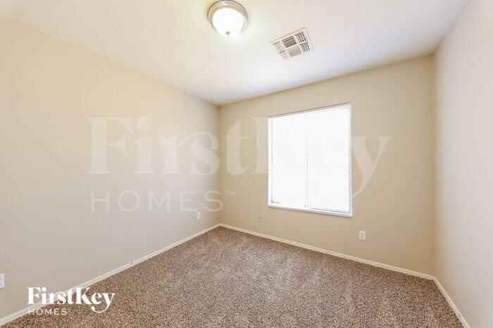 Building Photo - 1408 W Lynne Ln