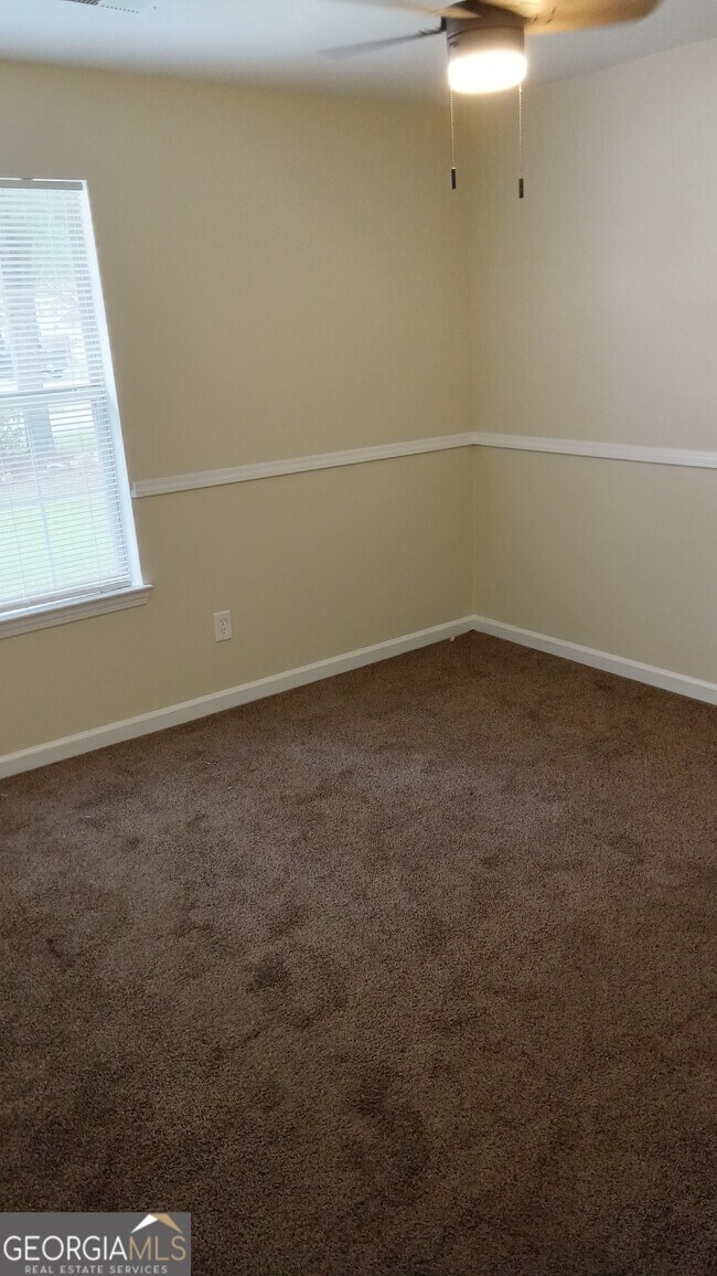 Building Photo - 1331 Misty Ridge Ct