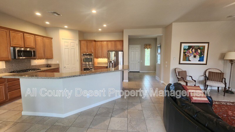 Building Photo - 81566 Avenida Sombra