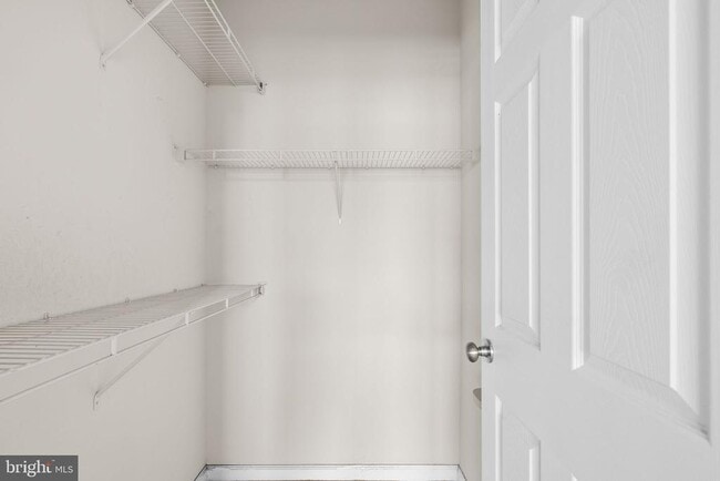 Building Photo - 1616 Hardwick Ct