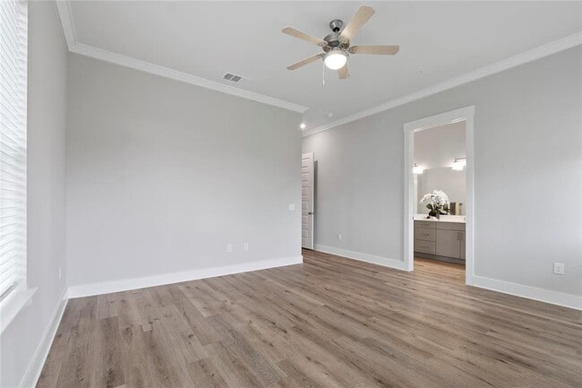 Building Photo - 865 Limmer Loop