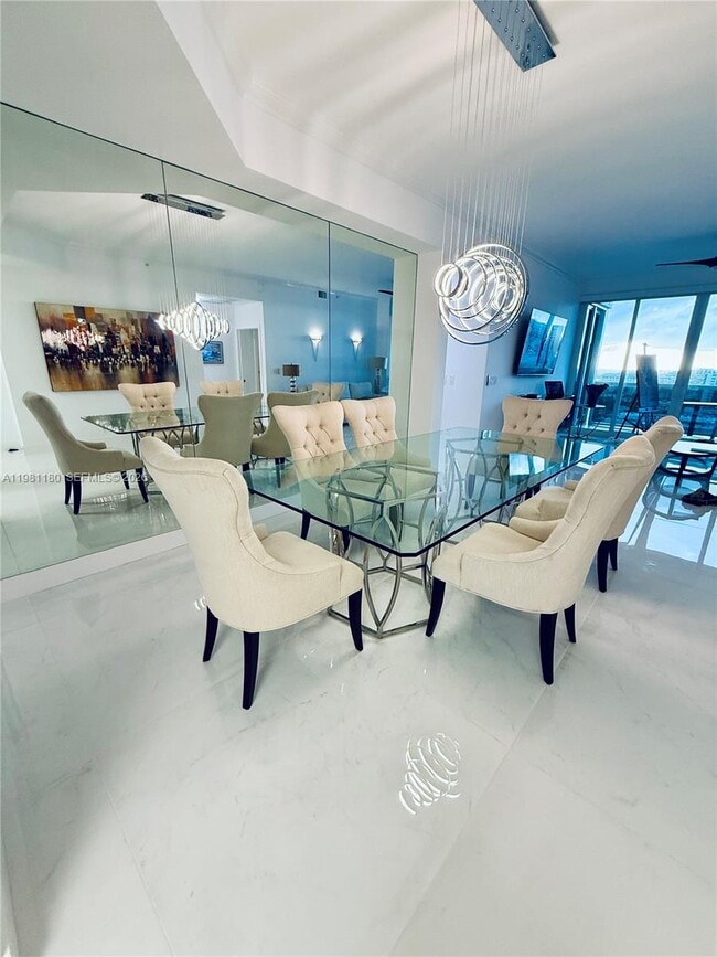 Building Photo - 3200 N Ocean Blvd