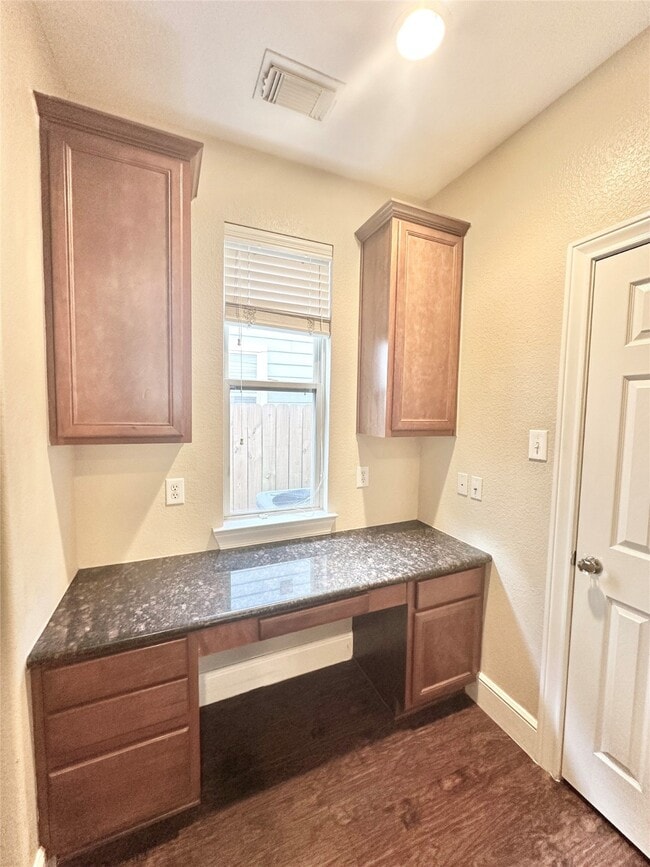 Building Photo - 43 Panterra Way