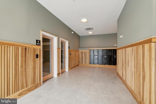 Building Photo - 139 W Chelten Ave