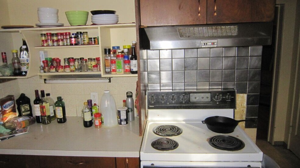 Building Photo - 1035 NE Monroe St