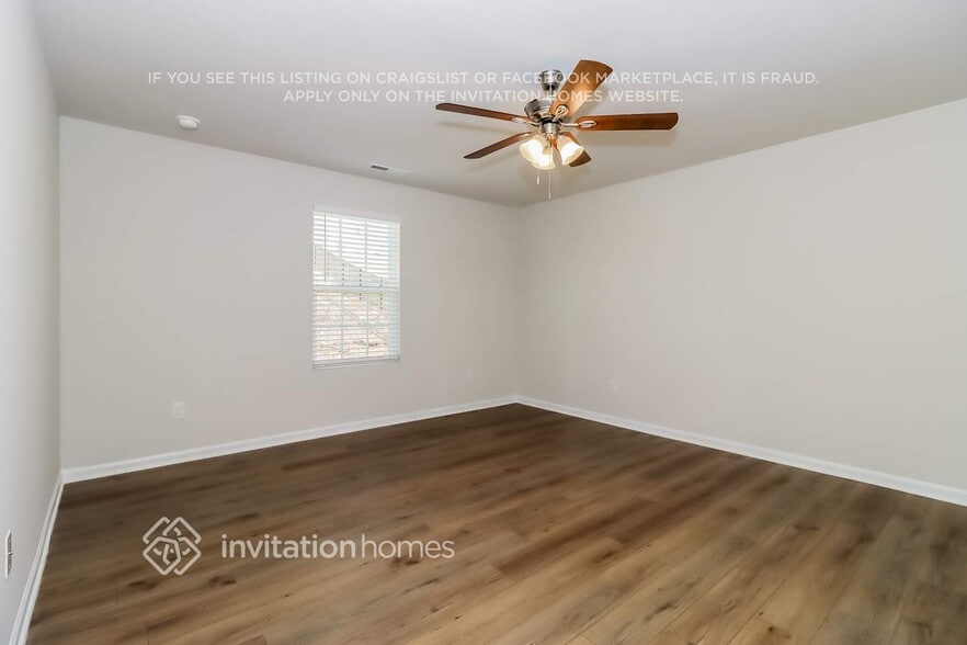 Building Photo - 356 Hollingswood Dr