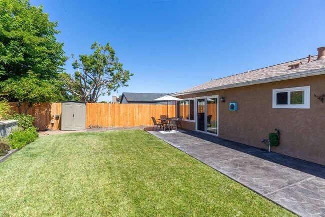 Building Photo - 3 Bed, 2 Bath Single Level Home in Mira Mesa