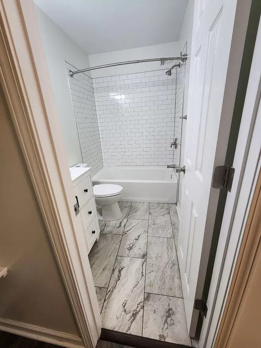 Building Photo - 503 Canal St