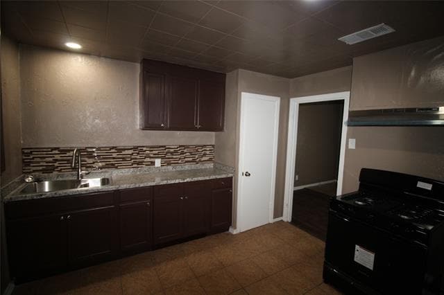 Building Photo - 3130 S Llewellyn Ave
