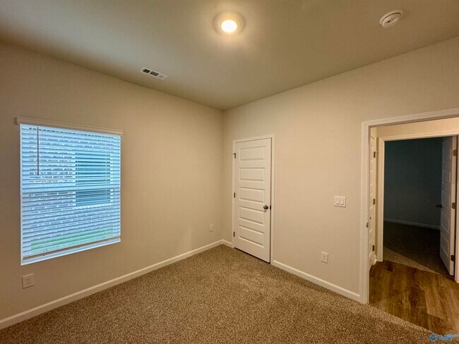 Building Photo - 3240 Cool Spgs Ave SW