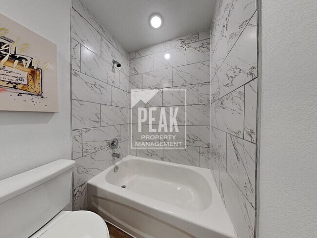Building Photo - Spooky Move-In Special - Sign a lease by 1...