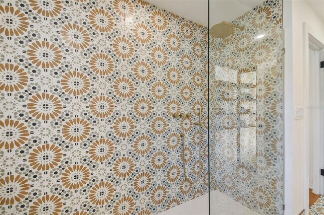 Building Photo - 145 24th Ave SE