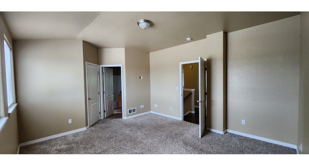 Primary Bedroom - 4077 Siferd Blvd