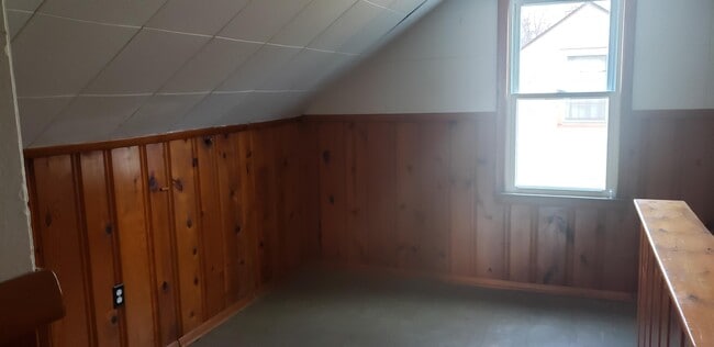 Building Photo - 2223 Carney Ave