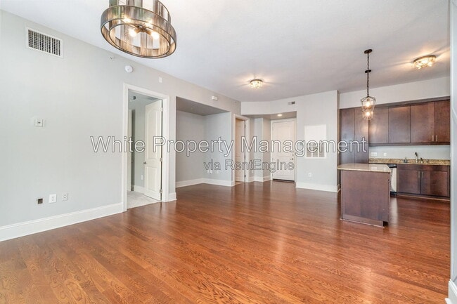 Building Photo - 4625 Piedmont Row Dr