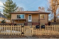 Building Photo - Charming Upper Unit Duplex in the Heart of Englewood!