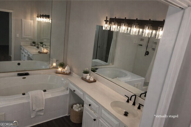 Building Photo - 2505 Oak Quarters