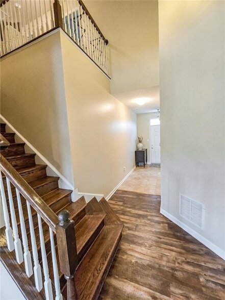 Building Photo - 813 Fairgate Drive
