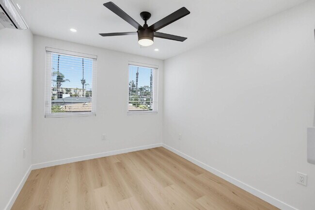 Building Photo - New Construction with Private Patio Walking Distance to Mission Bay