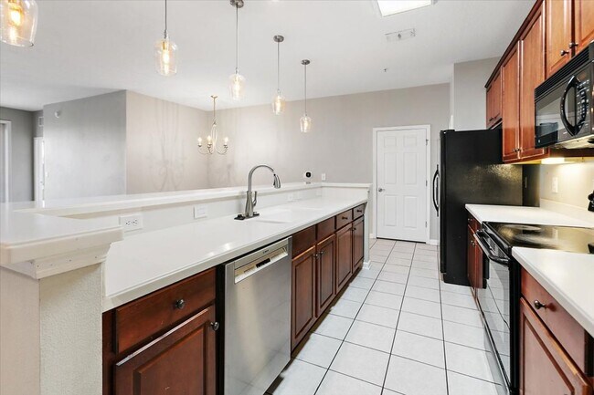Building Photo - Great Condo in Wolf Creek!