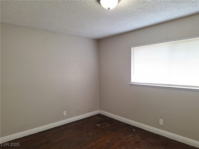 Building Photo - 4311 E El Esteban Way