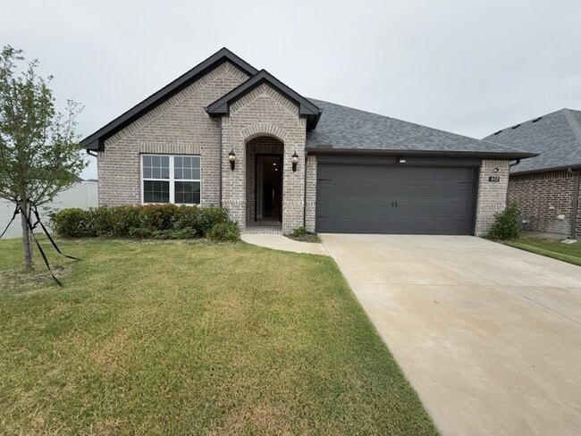 Primary Photo - 612 Amenduni Ln