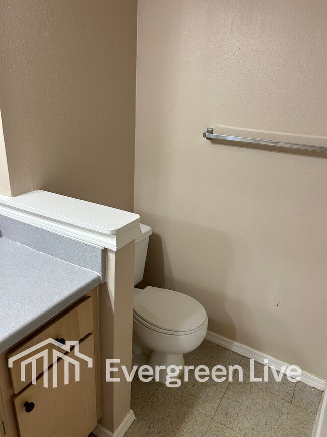 Building Photo - 64 Boreal Ct