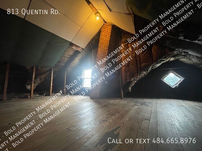 Building Photo - 813 Quentin Rd