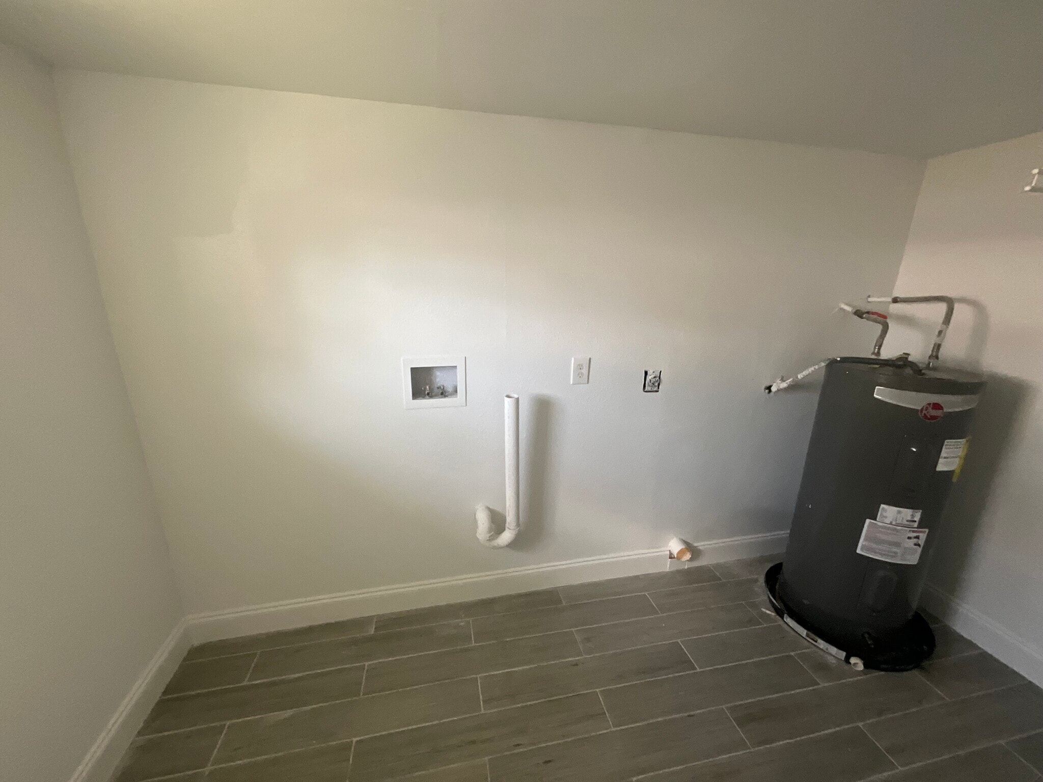 Building Photo - 5207 Behms Ct