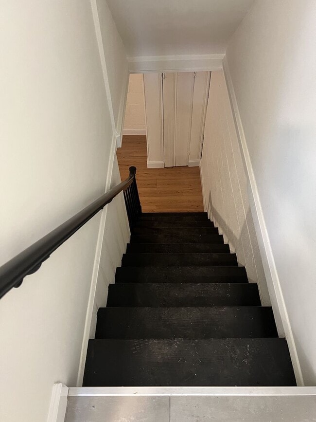 Building Photo - Stunning Updated 3BR/2BA Row Home in the Heart of Towson