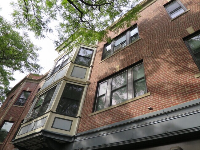 Primary Photo - 35 Davis Sq