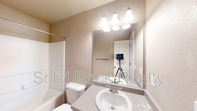 Building Photo - 4943 Rusty Nail Point