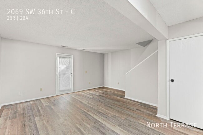 Building Photo - 2069 SW 36th St