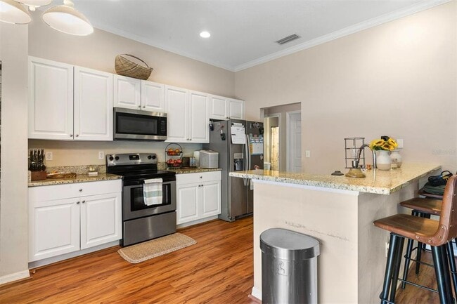 Building Photo - 7205 White Oaks Rd