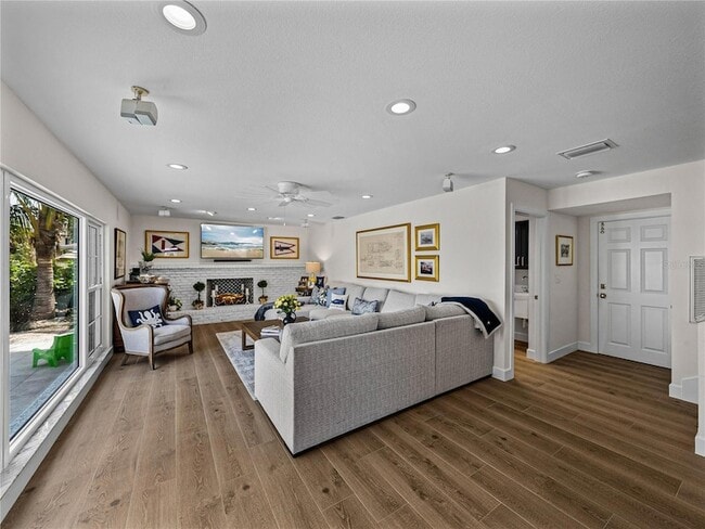 Building Photo - 829 59th Ave