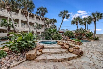 Building Photo - 14910 Leeward Dr