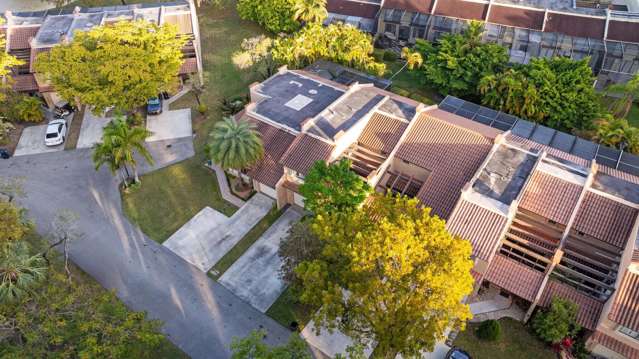 Building Photo - 9809 Costa del Sol Blvd