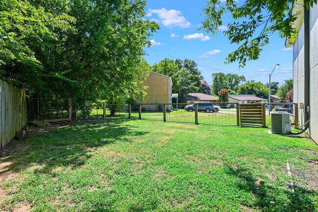 Building Photo - 3345 Lodgepole Cir