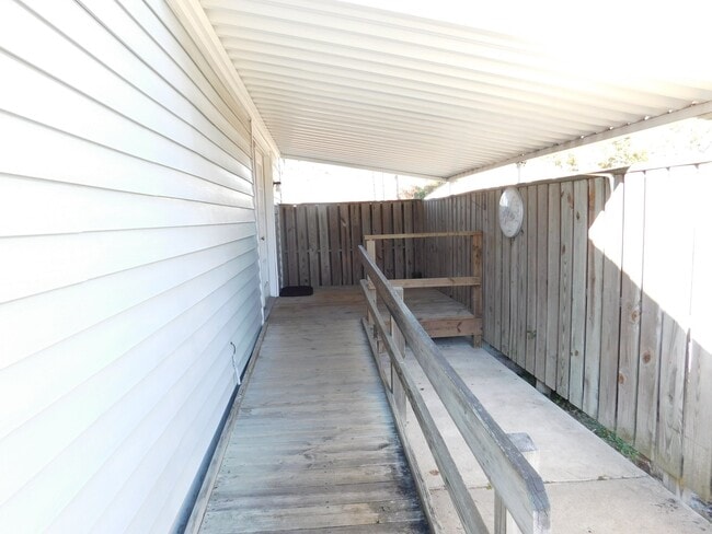 Building Photo - 2801 Currituck Ct