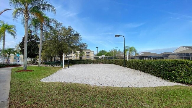 Building Photo - 2338 Silver Palm Dr