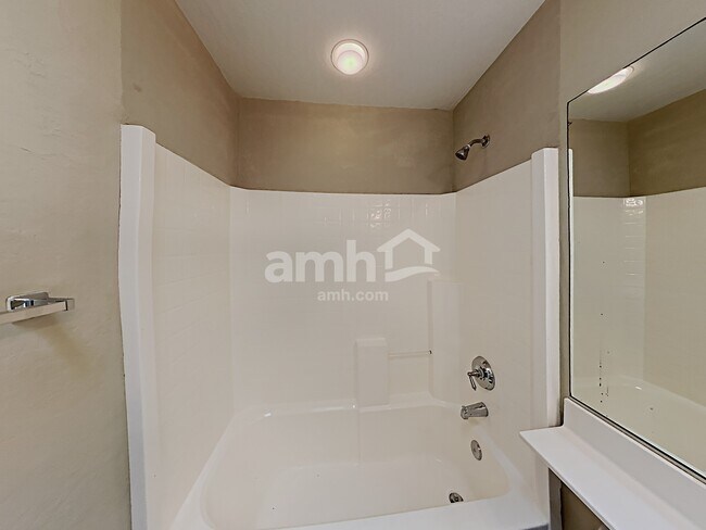 Building Photo - 10008 E Capri Ave