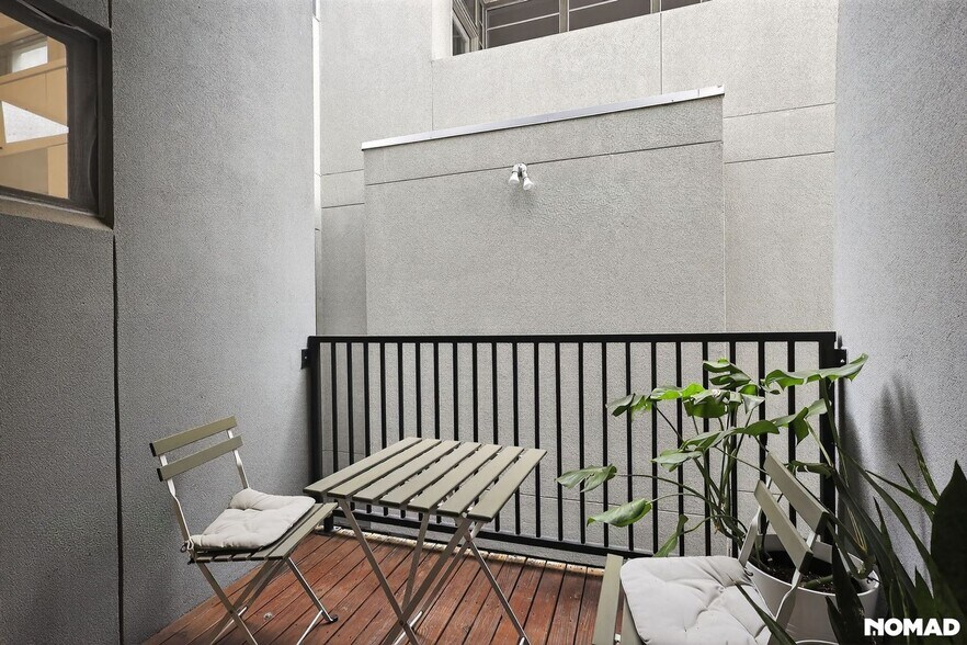 Building Photo - 2225 Hopkins St