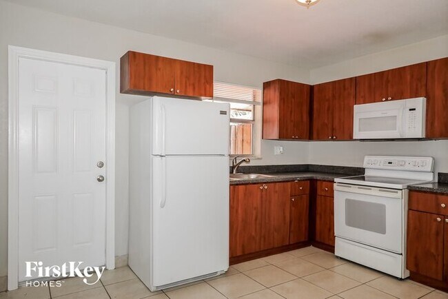 Building Photo - 3453 NW 191st St