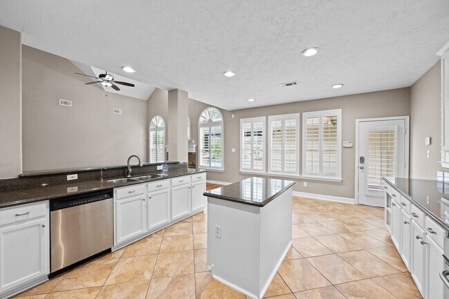 Building Photo - 14343 Millstone Estates Ln