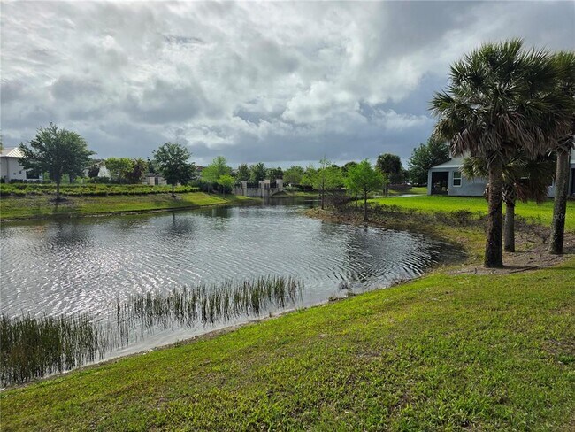 Building Photo - 2372 Shadowland Lp