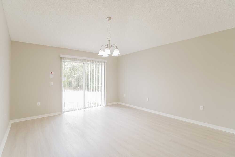 Building Photo - 926 Vanderbilt Dr
