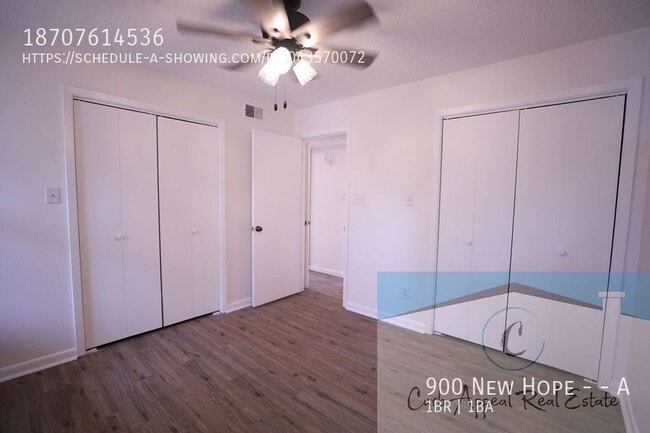 Building Photo - 900 New Hope Ln