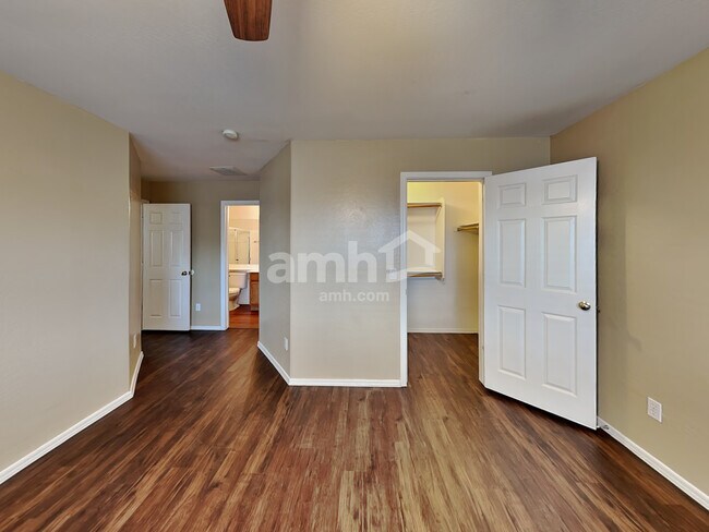 Building Photo - 2071 S 155th Dr