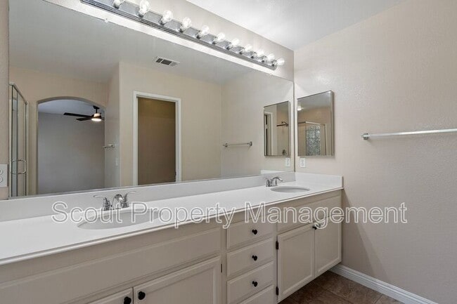 Building Photo - 43093 Teramo St